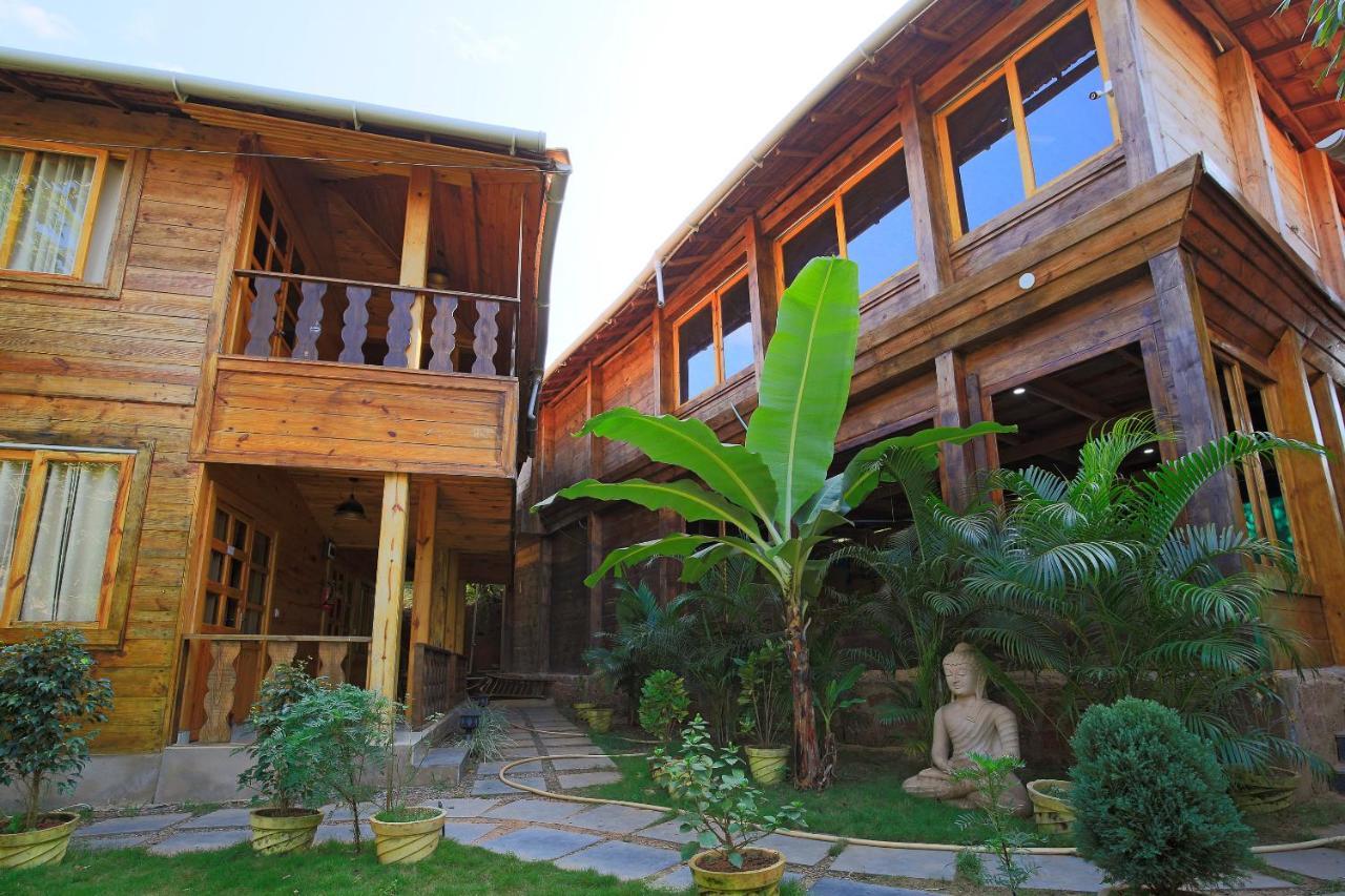 Brushwood Villa- Cottages And Bar ปาโลเลม ภายนอก รูปภาพ