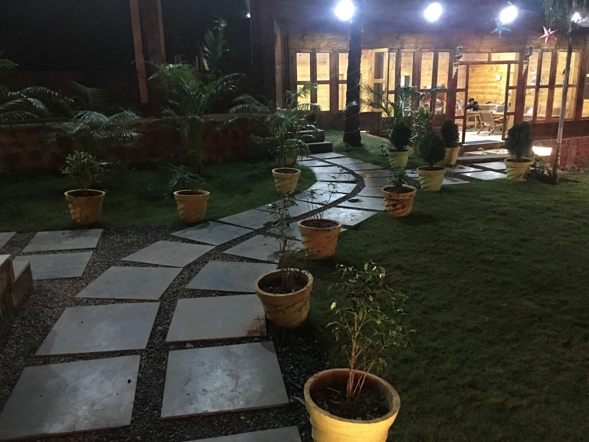 Brushwood Villa- Cottages And Bar ปาโลเลม ภายนอก รูปภาพ