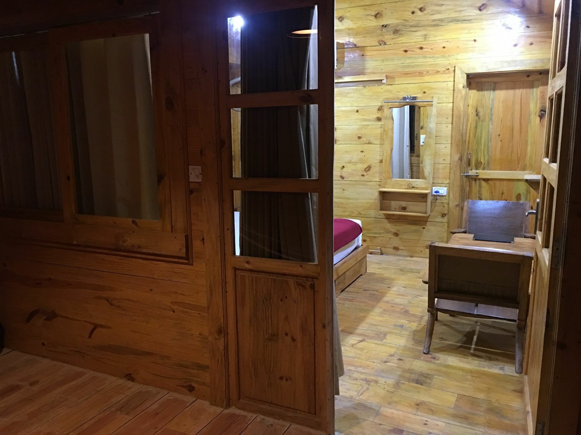 Brushwood Villa- Cottages And Bar ปาโลเลม ภายนอก รูปภาพ